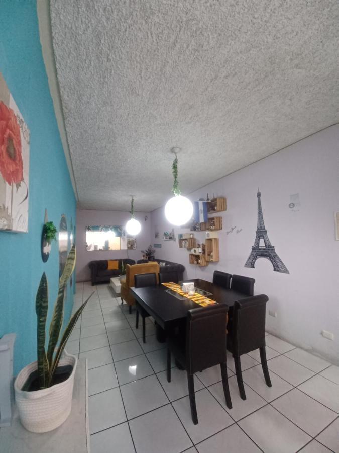 Hostal De Lucca Гватемала Экстерьер фото