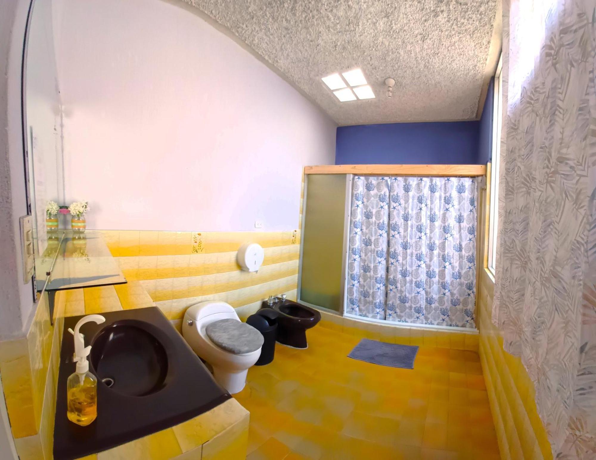 Hostal De Lucca Гватемала Экстерьер фото