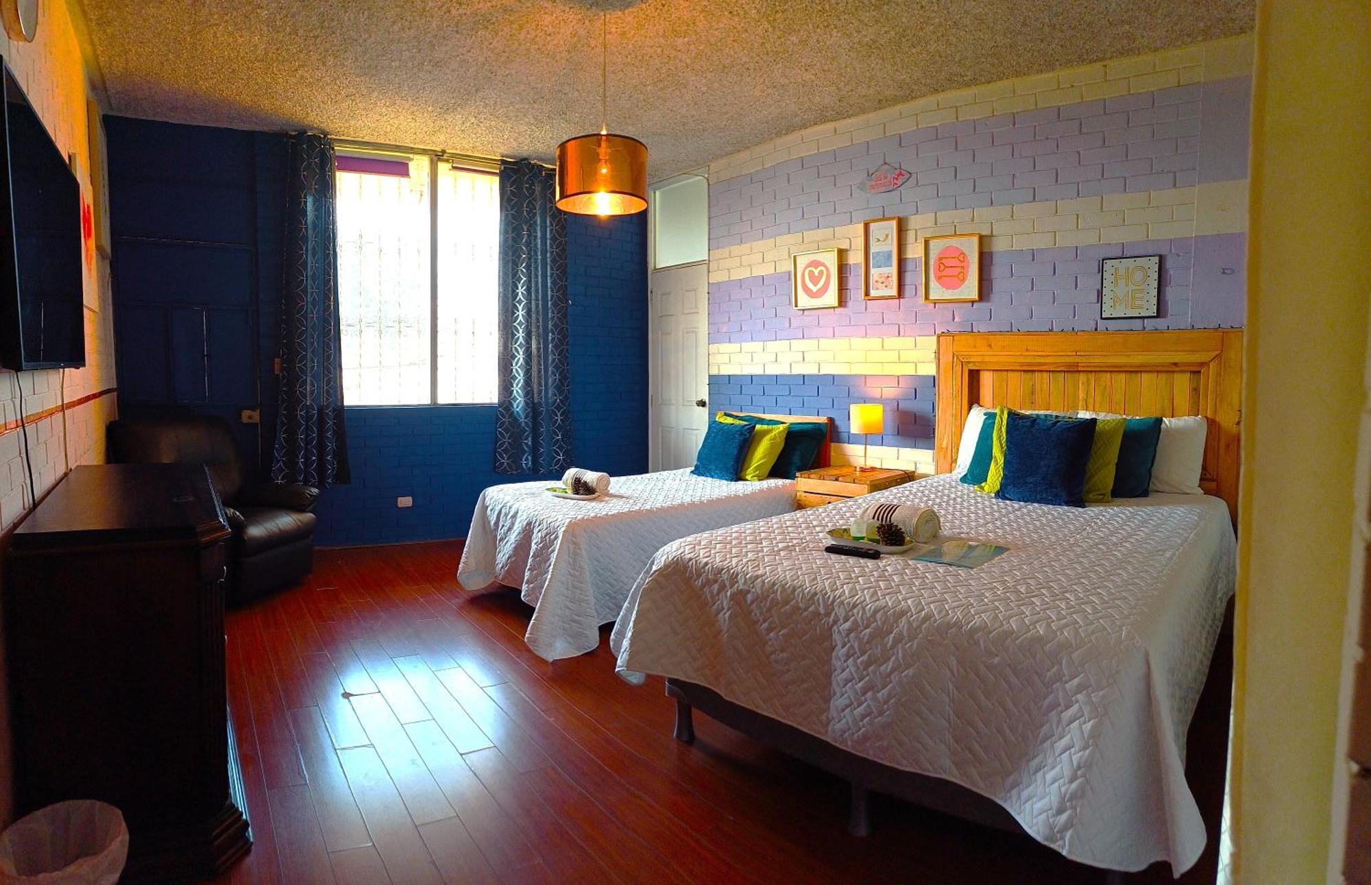 Hostal De Lucca Гватемала Экстерьер фото