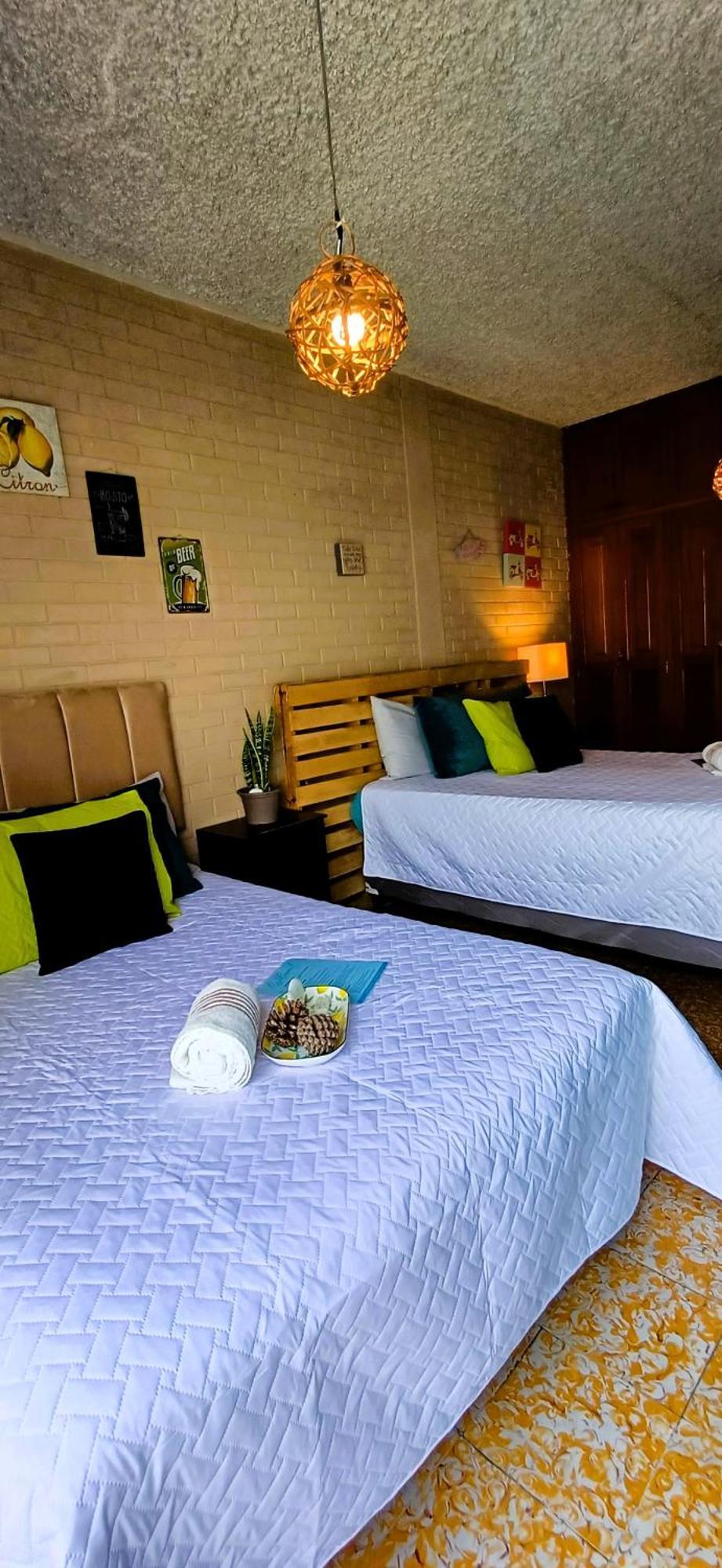 Hostal De Lucca Гватемала Экстерьер фото
