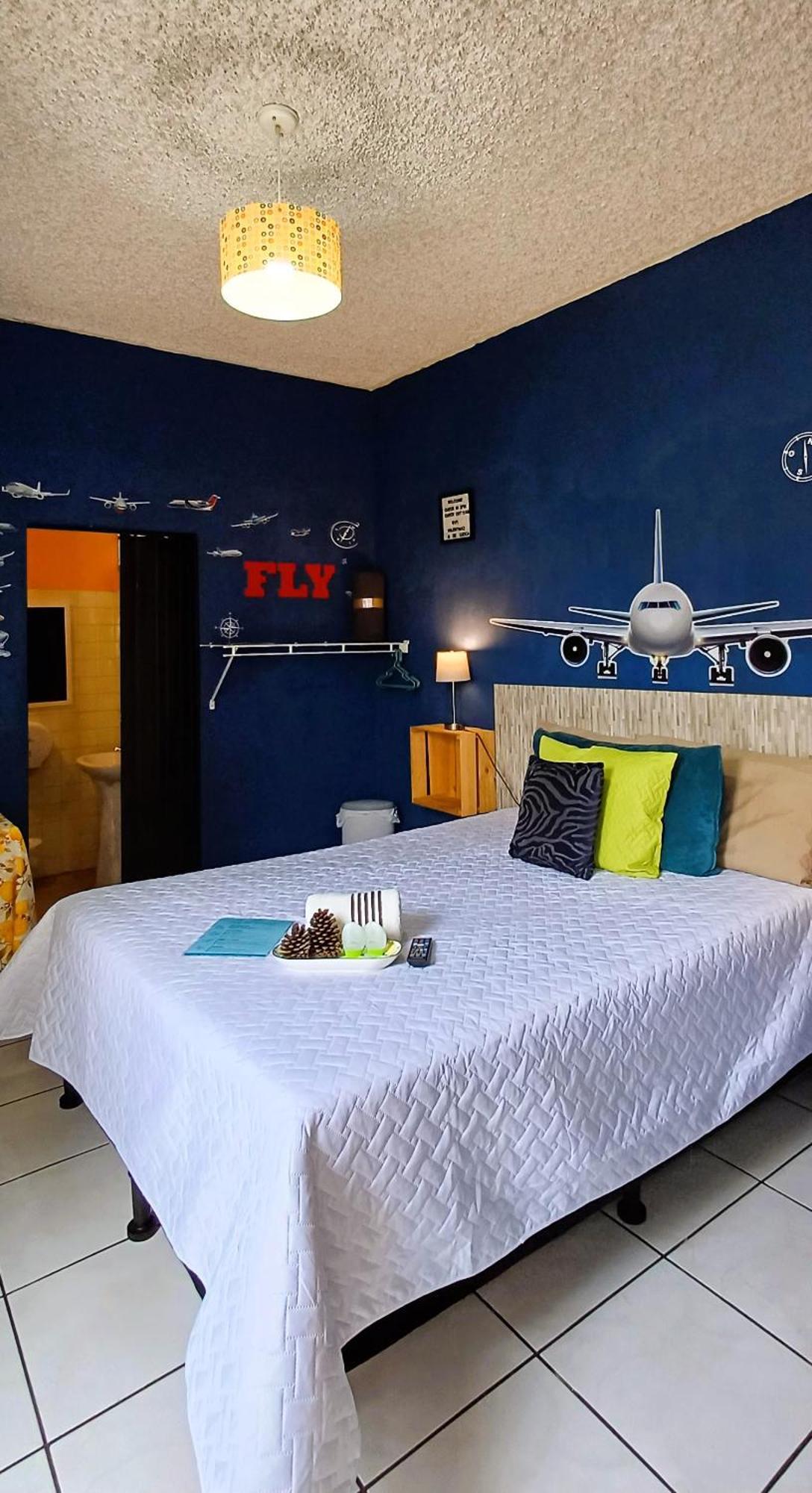 Hostal De Lucca Гватемала Экстерьер фото