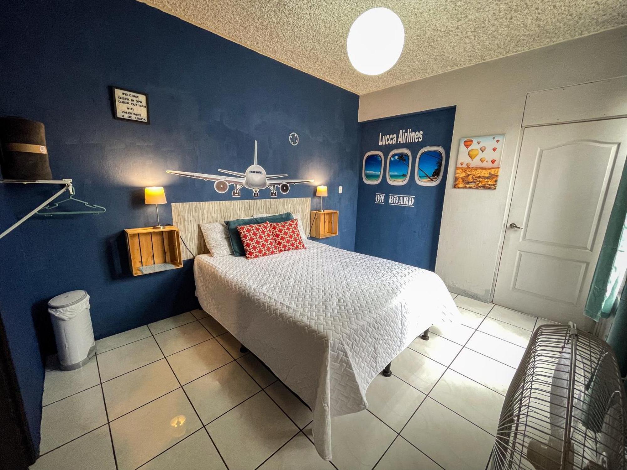 Hostal De Lucca Гватемала Экстерьер фото